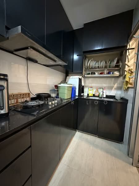 429B Bedok North Road HDB Flat For Sale at S$ 800,000 | PropertyGuru Singapore - Kitchen