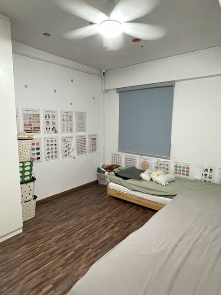 609 Bedok Reservoir Road HDB Flat For Sale at S$ 465,000 | PropertyGuru Singapore - Bedroom