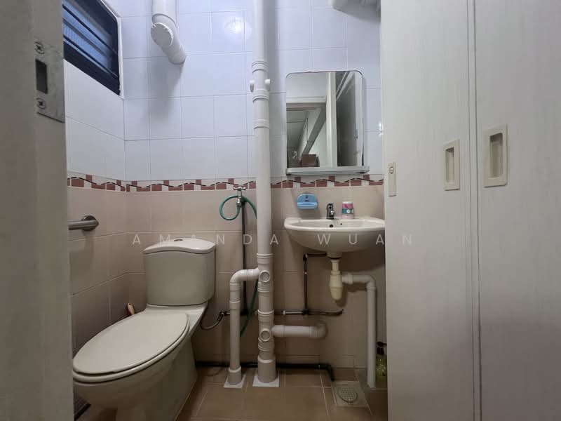 61 Telok Blangah Heights, 61 Telok Blangah Heights, Room Rental, 1 sqft, HDB Flat For Rent, by Amanda Wuan, 500080220 - Bathroom - PropertyGuru.com.sg