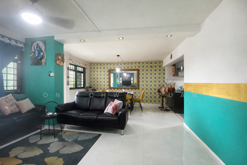 574 Hougang Street 51 HDB Flat For Sale at S$ 655,000 | PropertyGuru Singapore - Living Room
