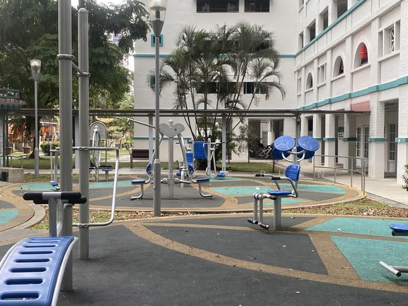 574 Hougang Street 51 HDB Flat For Sale at S$ 655,000 | PropertyGuru Singapore - Exterior