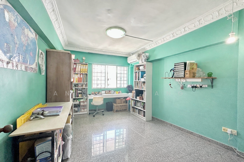 263 Tampines Street 21 HDB Flat For Sale at S$ 650,000 | PropertyGuru Singapore - Study