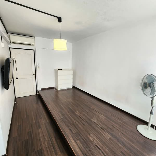 514 Pasir Ris Street 52 HDB Flat For Sale at S$ 699,000 | PropertyGuru Singapore - Bedroom 2