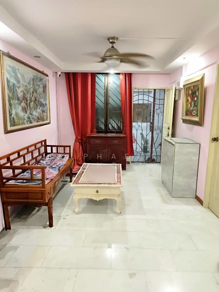 157 Mei Ling Street, 157 Mei Ling Street, 3 Bedrooms, 678 sqft, HDB Flat For Rent, by Alphaeus Nicholas, 500080242 - Living Room - PropertyGuru.com.sg