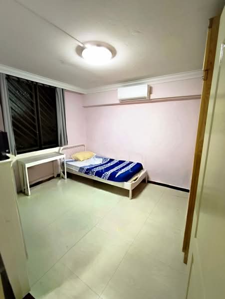 157 Mei Ling Street, 157 Mei Ling Street, 3 Bedrooms, 678 sqft, HDB Flat For Rent, by Alphaeus Nicholas, 500080242 - Bedroom - PropertyGuru.com.sg