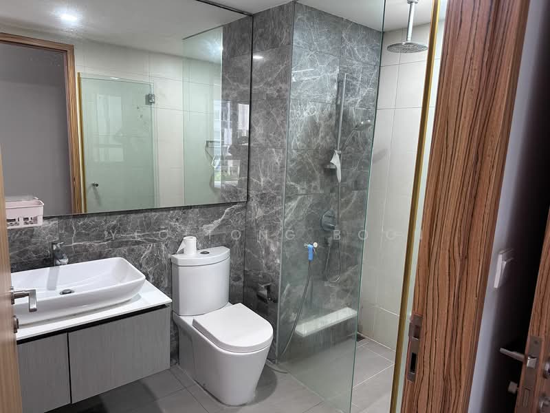 FLO Residence Condominium For Sale at S$ 1,830,000 | PropertyGuru Singapore - Bathroom