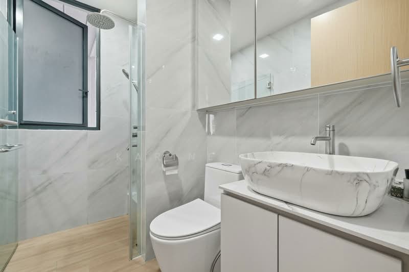 SkyPark Residences Executive Condominium For Sale at S$ 2,480,000 | PropertyGuru Singapore - Bathroom