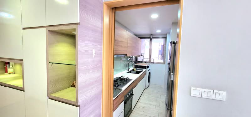 Sea Horizon Executive Condominium For Sale at S$ 1,500,000 | PropertyGuru Singapore - Kitchen