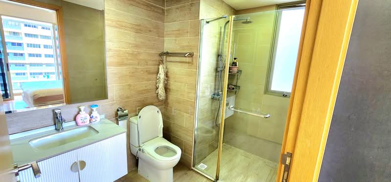 Sea Horizon Executive Condominium For Sale at S$ 1,500,000 | PropertyGuru Singapore - Bathroom