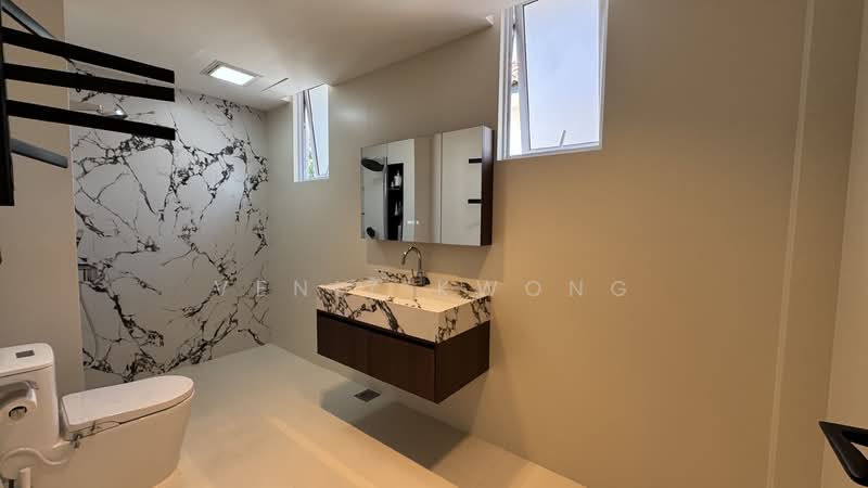 Upper Bukit timah, , 5 Bedrooms, 3,260 sqft, Semi-Detached House For Rent, by Veniz Kwong, 500080282 - Bathroom - PropertyGuru.com.sg