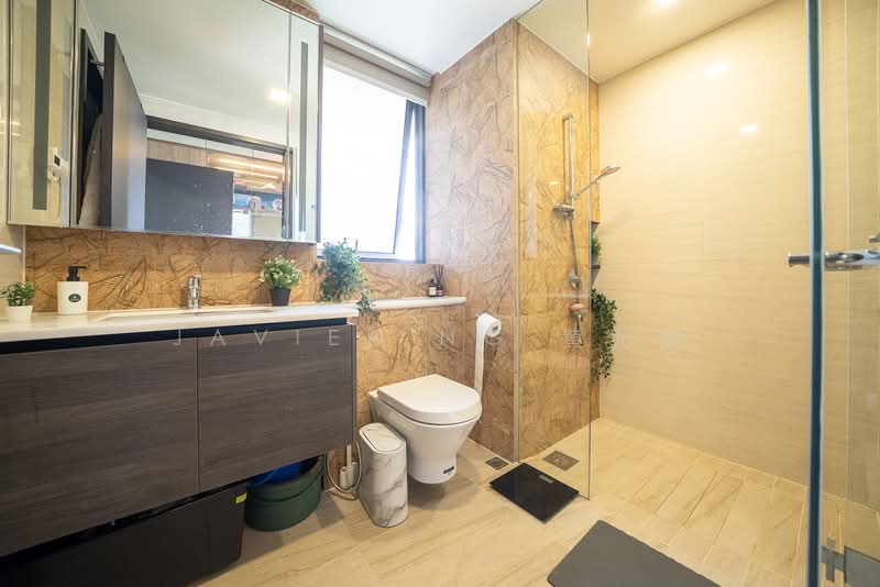 Sims Urban Oasis Condominium For Sale at S$ 1,400,000 | PropertyGuru Singapore - Bathroom