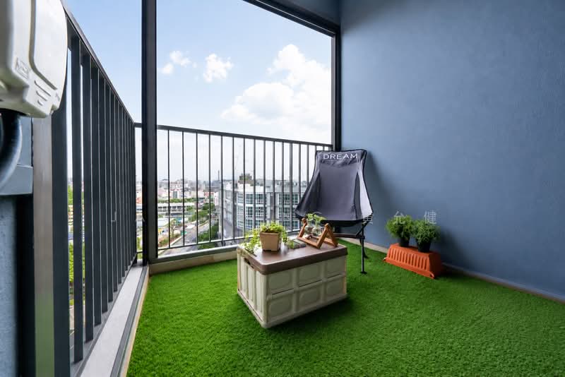 Sims Urban Oasis, 2 Sims Drive, 2 Bedrooms, 624 sqft, Condominium For Sale, by Javier Ng 黄允健, 500080291 - Balcony - PropertyGuru.com.sg