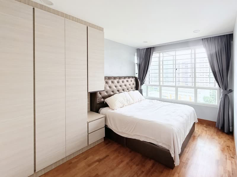 618A Punggol Drive HDB Flat For Sale at S$ 723,888 | PropertyGuru Singapore - Huge master bedroom 