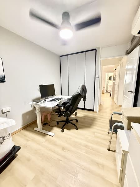 517 Hougang Avenue 10, 517 Hougang Avenue 10, 2 Bedrooms, 689 sqft, HDB Flat For Rent, by Ronald Chye, 500080299 - Study - PropertyGuru.com.sg