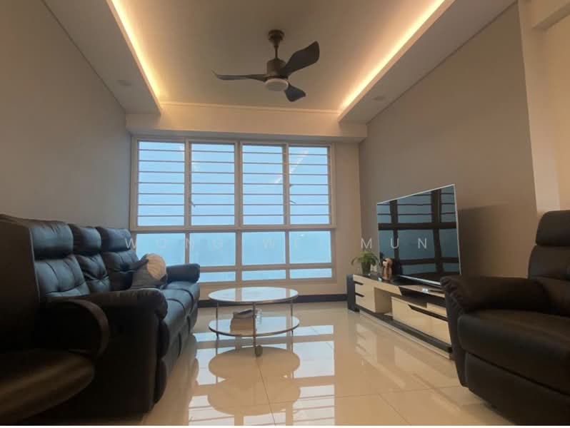 194B Bukit Batok West Avenue 6, 194B Bukit Batok West Avenue 6, 3 Bedrooms, 1,195 sqft, HDB Flat For Rent, by Wong Wei Mun, 500080304 - Living Room - PropertyGuru.com.sg