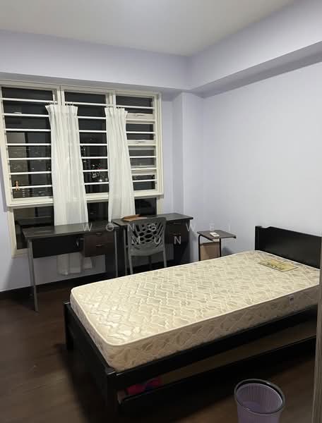 194B Bukit Batok West Avenue 6, 194B Bukit Batok West Avenue 6, 3 Bedrooms, 1,195 sqft, HDB Flat For Rent, by Wong Wei Mun, 500080304 - Bedroom - PropertyGuru.com.sg