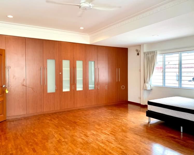Charlton Road / Surin Ave / Aroozoo Ave, , 7 Bedrooms, 3,500 sqft, Semi-Detached House For Rent, by Adeline Oh, 500080307 - Bedroom 3 - PropertyGuru.com.sg