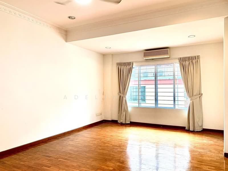 Charlton Road, , 7 Bedrooms, 3,500 sqft, Semi-Detached House For Rent, by Adeline Oh, 500080307 - Bedroom 4 - PropertyGuru.com.sg
