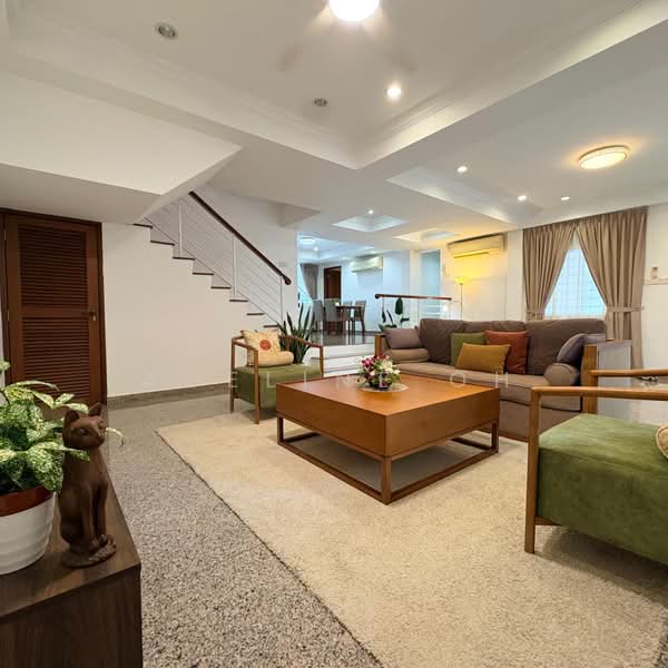 Charlton Road, , 7 Bedrooms, 3,500 sqft, Semi-Detached House For Rent, by Adeline Oh, 500080307 - Living Room - PropertyGuru.com.sg