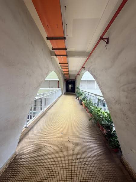 Fook Hai Building, 150 South Bridge Road, Boat Quay / Raffles Place / Marina, 1,500 sqft, Office For Rent, by Jessica Soon, 500080321 - Corridor - CommercialGuru.com.sg