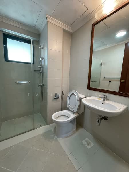 J C Draycott, 34 Draycott Drive, 2 Bedrooms, 850 sqft, Apartment For Rent, by Evelyn Lin, 500080325 - Common Bathroom - PropertyGuru.com.sg