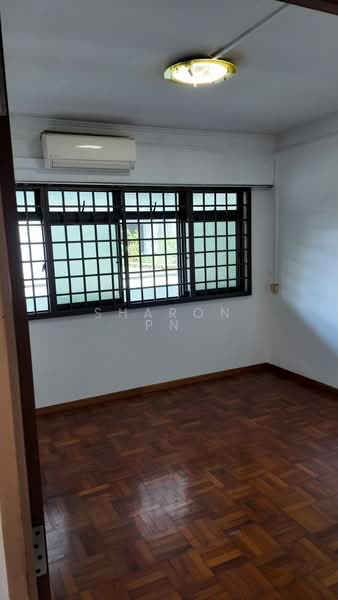 625 Choa Chu Kang Street 62 HDB Flat For Sale at S$ 599,999 | PropertyGuru Singapore - Bigger Common Bedroom 2