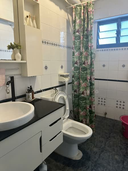 492 Admiralty Link, 492 Admiralty Link, Room Rental, 100 sqft, HDB Flat For Rent, by Yang Liang Tan, 500080346 - Common Bathroom - PropertyGuru.com.sg