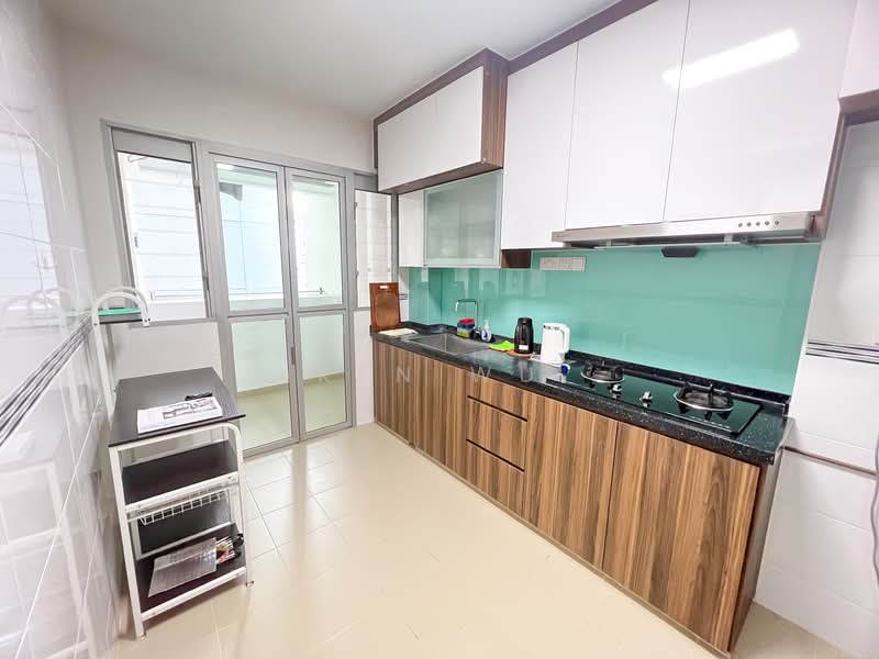 93A Telok Blangah Street 31 HDB Flat For Sale at S$ 1,000,000 | PropertyGuru Singapore - Kitchen