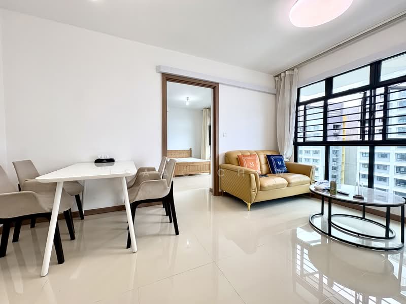 413C Northshore Drive HDB Flat For Sale at S$ 620,000 | PropertyGuru Singapore - Living Room