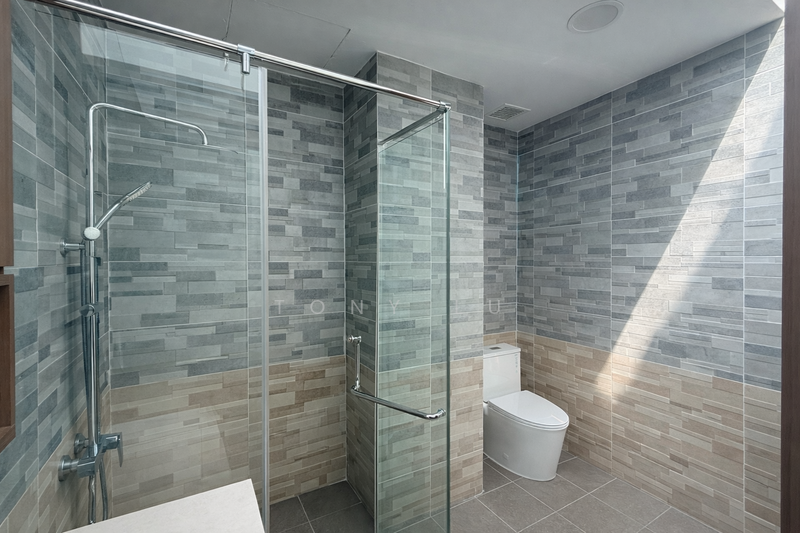 Banyan Park Terraced House For Sale at S$ 4,800,000 | PropertyGuru Singapore - Bathroom