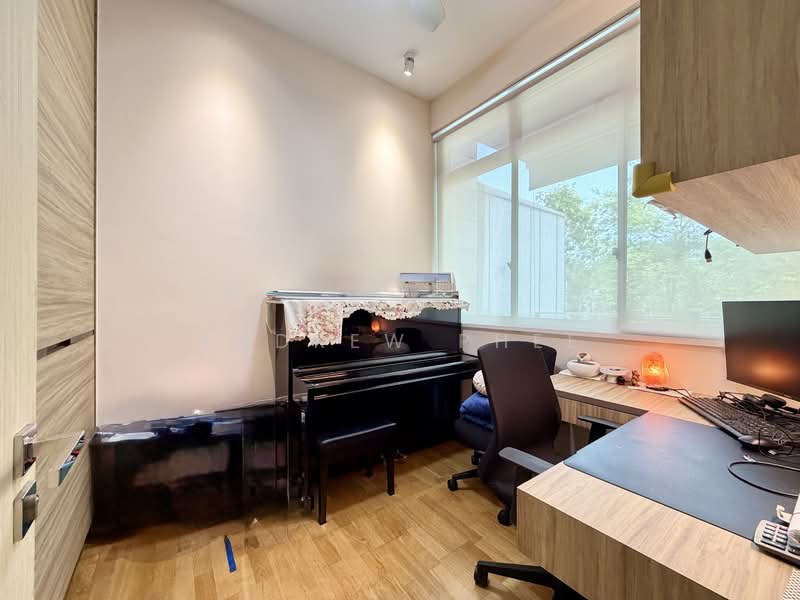 Stars of Kovan Cluster House For Sale at S$ 2,980,000 | PropertyGuru Singapore - Study