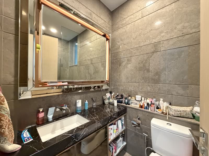 Stars of Kovan Cluster House For Sale at S$ 2,980,000 | PropertyGuru Singapore - Bathroom