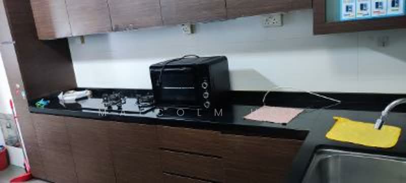 363 Bukit Batok Street 31 HDB Flat For Sale at S$ 550,000 | PropertyGuru Singapore - Kitchen