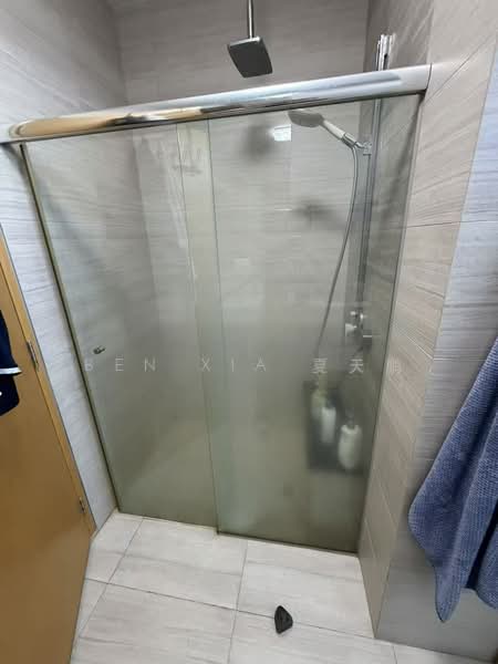 The Creek @ Bukit Condominium For Sale at S$ 1,958,000 | PropertyGuru Singapore - Bathroom