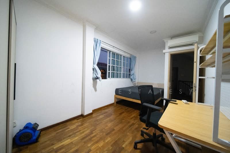 Sennett Residence, 31 Pheng Geck Avenue, Room Rental, 240 sqft, Detached House For Rent, by Jia Xiang 嘉祥 (Straits Estates), 500080384 - Bedroom - PropertyGuru.com.sg