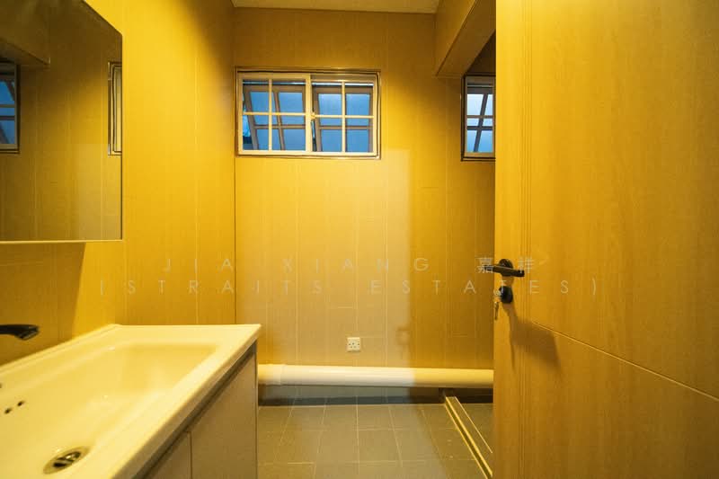 Sennett Residence, 31 Pheng Geck Avenue, Room Rental, 240 sqft, Detached House For Rent, by Jia Xiang 嘉祥 (Straits Estates), 500080384 - Bathroom - PropertyGuru.com.sg