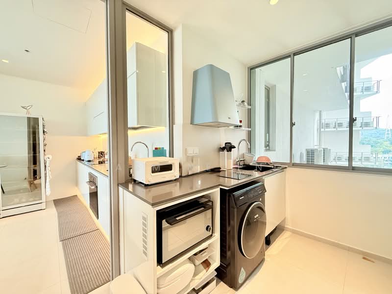 The Oceanfront @ Sentosa Cove Condominium For Sale at S$ 4,480,000 | PropertyGuru Singapore - Wet Kitchen