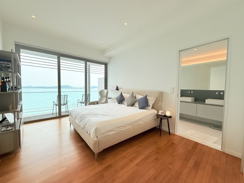 The Oceanfront @ Sentosa Cove Condominium For Sale at S$ 4,480,000 | PropertyGuru Singapore - Master Bedroom