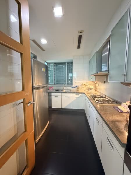 The Light @ Cairnhill, 19 Cairnhill Circle, 3 Bedrooms, 1,658 sqft, Condominium For Rent, by Mandy Tang 美蒂, 500080405 - Kitchen - PropertyGuru.com.sg