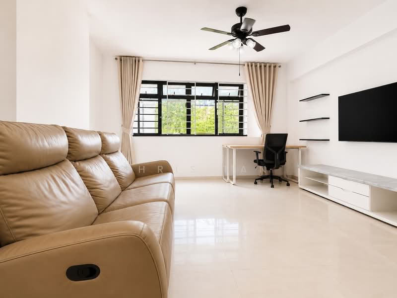 510B Wellington Circle, 510B Wellington Circle, 3 Bedrooms, 1,184 sqft, HDB Flat For Sale, by Chris Tan, 500080409 - Living Room - PropertyGuru.com.sg