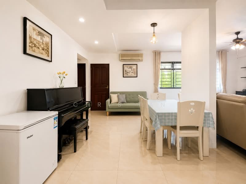 510B Wellington Circle, 510B Wellington Circle, 3 Bedrooms, 1,184 sqft, HDB Flat For Sale, by Chris Tan, 500080409 - Living Room - PropertyGuru.com.sg
