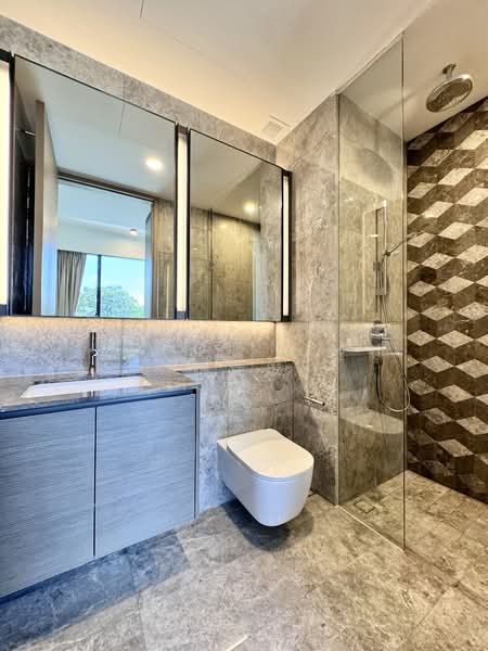Leedon Green Condominium For Sale at S$ 3,750,000 | PropertyGuru Singapore - Bathroom