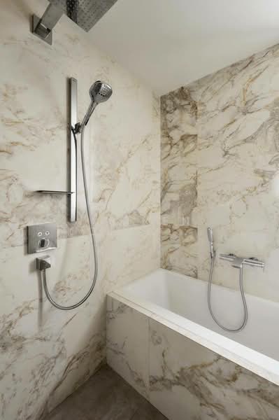 271B Jurong West Street 24, 271B Jurong West Street 24, 3 Bedrooms, 1,012 sqft, HDB Flat For Rent, by Darren Koh Chun Hong, 500080412 - Bathroom - PropertyGuru.com.sg