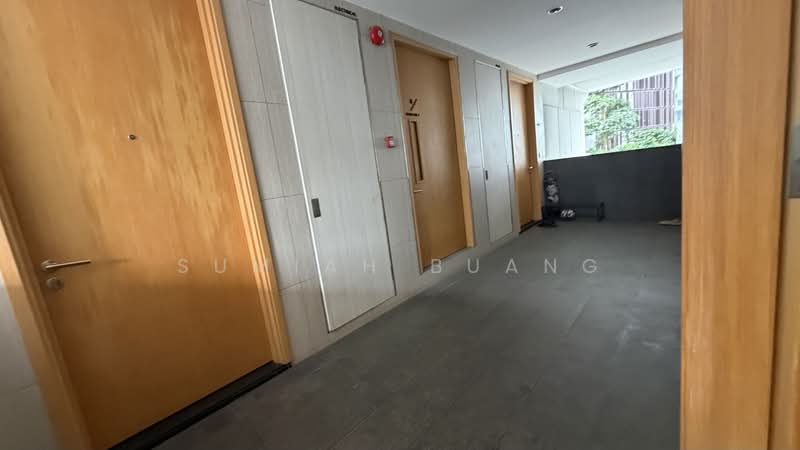 The Peak @ Cairnhill II, 61 Cairnhill Circle, 2 Bedrooms, 829 sqft, Condominium For Rent, by Sumiah Buang, 500080420 - Corridor - PropertyGuru.com.sg