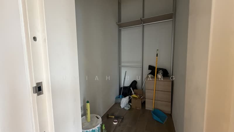 The Peak @ Cairnhill II, 61 Cairnhill Circle, 2 Bedrooms, 829 sqft, Condominium For Rent, by Sumiah Buang, 500080420 - Storage  - PropertyGuru.com.sg