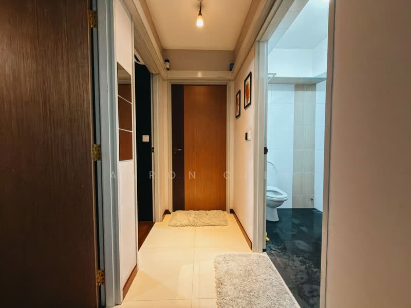 684A Edgedale Plains HDB Flat For Sale at S$ 810,000 | PropertyGuru Singapore - Corridor