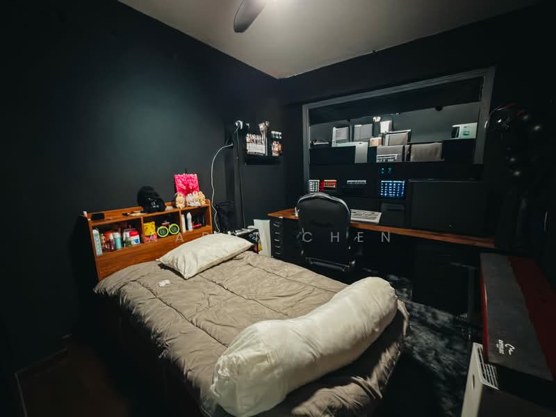 684A Edgedale Plains HDB Flat For Sale at S$ 810,000 | PropertyGuru Singapore - Bedroom