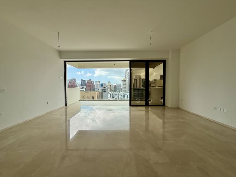 Klimt Cairnhill Condominium For Sale at S$ 8,300,000 | PropertyGuru Singapore - Balcony