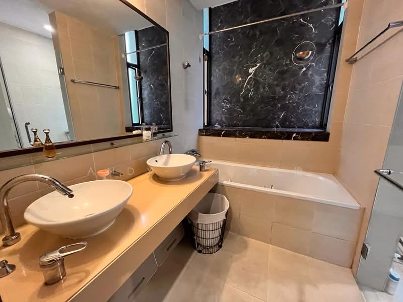 38 Draycott Drive Apartment For Sale at S$ 3,680,000 | PropertyGuru Singapore - Bathroom
