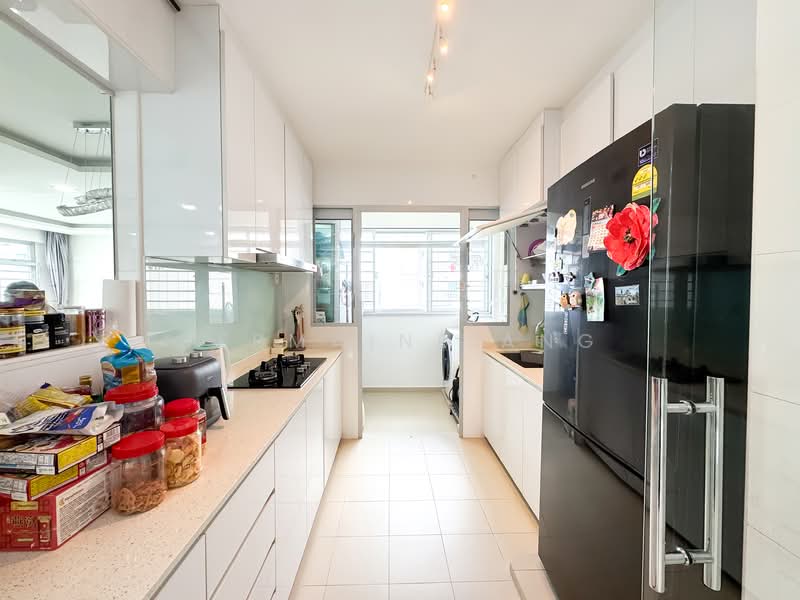 188B Bedok North Street 4 HDB Flat For Sale at S$ 1,080,000 | PropertyGuru Singapore - Kitchen